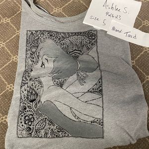 Torrid tinker bell size 5 sweater. Great condition used once.